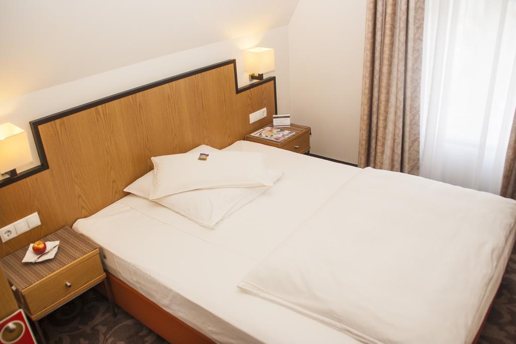 Hotel Haus Berlin Bonn Pokój zdjęcie