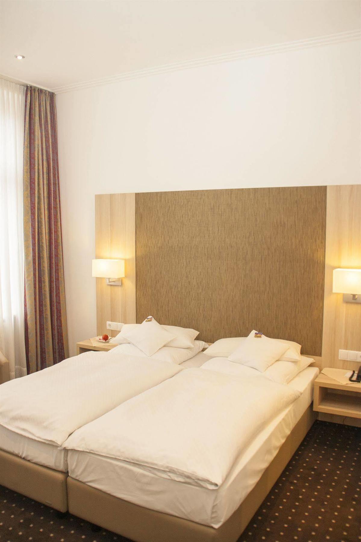 Hotel Haus Berlin Bonn Zewnętrze zdjęcie